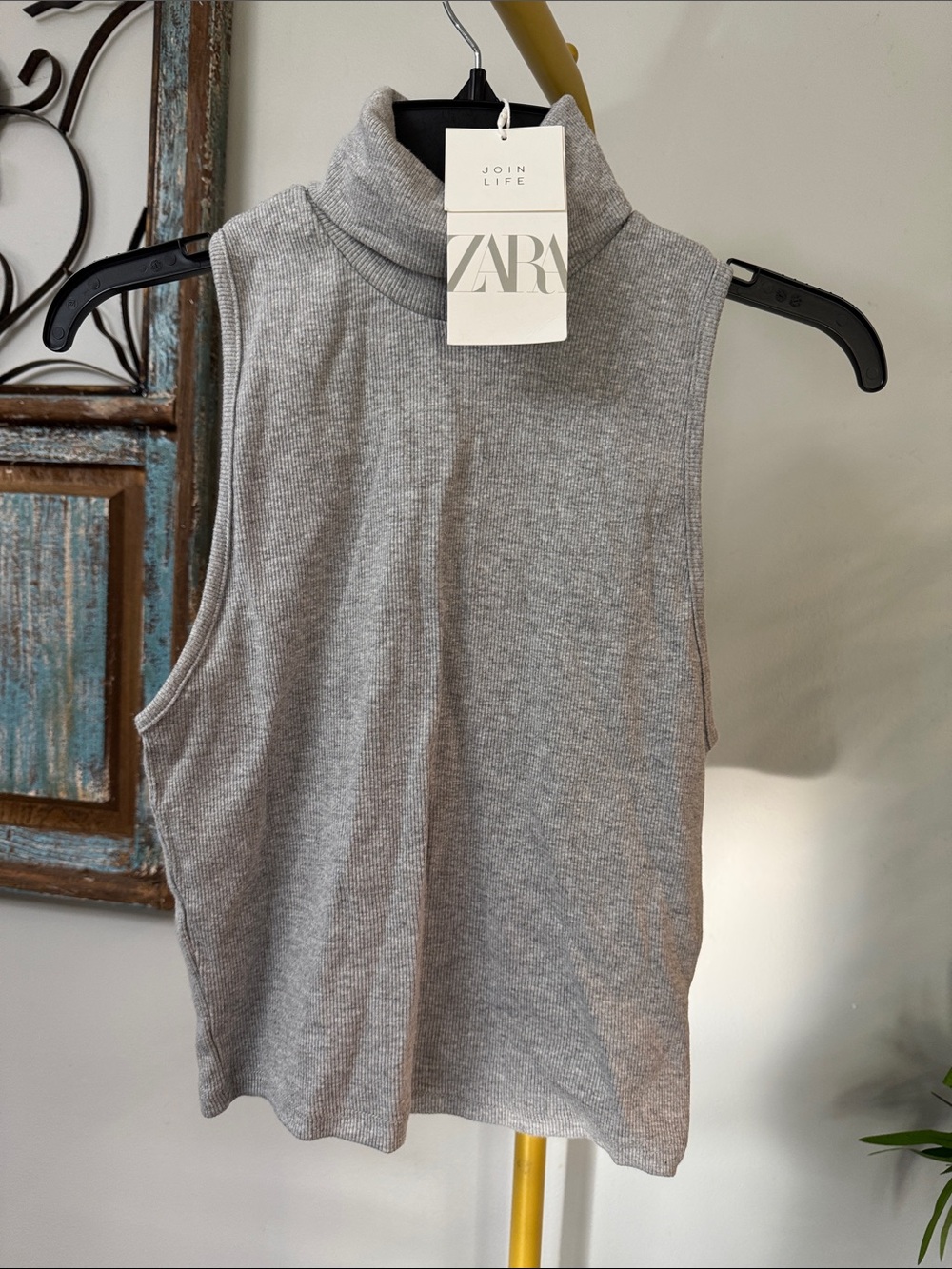 Zara Ribbed Sleeveless Turtleneck Tank - Light Gray NWT L